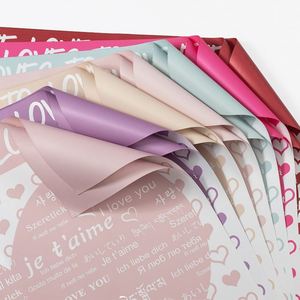 Papier d'emballage floral de luxe 2024, 58*58cm, imprimé avec des lettres d'amour en forme de cœur, pour les fleuristes - Product Image 3