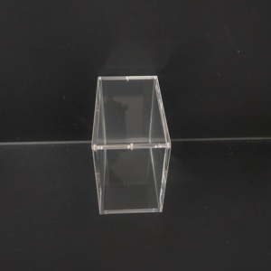 Boîte de protection en acrylique sur mesure pour cartes <span class=keywords><strong>Elite</strong></span> Trainer Box avec couvercle magnétique de haute qualité et fermeture personnalisée - Product Image 1