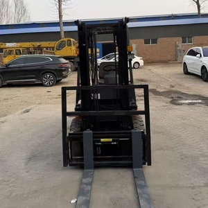 Chariots élévateurs diesel d'<span class=keywords><strong>occasion</strong></span> de haute qualité à prix réduit Hangzhou H15 Capacité 1,5T Modèle 2022 Garantie 1 an - Product Image 4