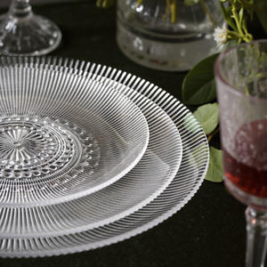 Vente directe d'usine en gros <span class=keywords><strong>Assiette</strong></span> à dîner transparente en <span class=keywords><strong>verre</strong></span> à rayures Ensemble de trois pièces <span class=keywords><strong>Assiette</strong></span> de présentation pour mariage Événement - Product Image 6