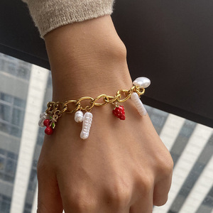 สร้อยข้อมือผลไม้ประดับมุกเทียม โซ่ทอง ของขวัญเครื่องประดับสำหรับผู้หญิง - Product Image 3