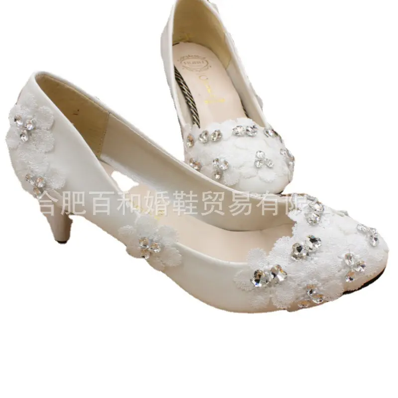 Produits les plus vendus 2023 strass décoration fleurs dentelle sangle Simple talon bas chaussures pour femmes