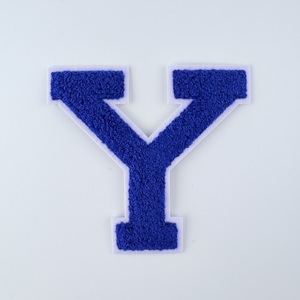 Parches de Letras de Chenilla de 4.5'' de la A a la Z en Color Azul, Parche Bordado con Copos de Nieve, Parches Termoadhesivos de Letras de Chenilla, Letras de Parche Económicas - Product Image 6