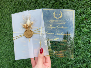 Invitation de <span class=keywords><strong>mariage</strong></span> <span class=keywords><strong>en</strong></span> acrylique avec veste <span class=keywords><strong>en</strong></span> vélin Invitation de <span class=keywords><strong>mariage</strong></span> Chemise <span class=keywords><strong>en</strong></span> <span class=keywords><strong>parchemin</strong></span> imprimée <span class=keywords><strong>en</strong></span> feuille d'or Sceau de cire d'or et fleurs séchées - Product Image 3