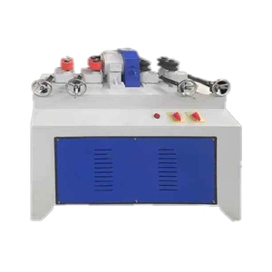Machine automatique de ponçage du bois pour la fabrication de manches de balai en bois, machine de fraisage de tiges rondes en bois avec composant moteur central - Product Image 3