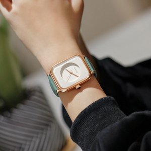 Nuevo Reloj Deportivo Cuadrado para Mujer, Reloj de Pulsera Minimalista de Moda con Correa de Silicona - Product Image 5