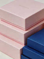 Boîtes d'expédition en carton ondulé personnalisées pour vêtements, avec logo et couleur sur mesure, emballage pour vêtements