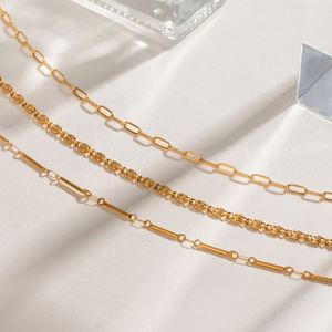 Collar de Acero Inoxidable de Tres Capas con Grabado Personalizado al por Mayor, Chapado en Oro de 18k, Estilo Vintage, para Mujer, Cadenas Impermeables - Product Image 3