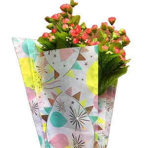 Shandong <span class=keywords><strong>pas</strong></span> <span class=keywords><strong>cher</strong></span> Oem impression personnalisée fleurs fraîches et plantes papier d'emballage impression Cpp emballage manchons de fleurs - Product Image 1