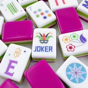 Juego de Mahjong Americano de 4 Capas Hecho a Medida, Elegantes Fichas Acrílicas Rojo Rosa de Lujo con 160 Cartas, Juego de Póker, Regalo para Adultos - Product Image 1