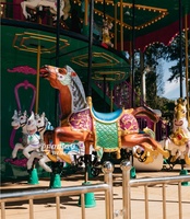 Fournisseur de manèges commerciaux, carrousel à deux étages personnalisé, carrousel de fête foraine