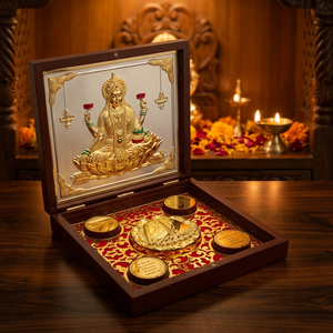 Ensemble d'idoles de la déesse Lakshmi plaqué or, fait main, avec boîte cadeau pour la décoration de la pooja, les mariages, les anniversaires et les cadeaux festifs - Product Image 4