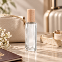 Flacon pulvérisateur de parfum en verre avec bouchon en bois, atomiseur portable rechargeable à brume fine, flacon vide pour échantillons 10ml 20ml 30ml