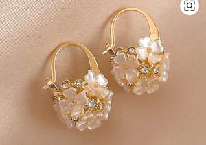 Nouvelles boucles d'oreilles coréennes exquises en forme de coquillage et de fleur, boucles d'oreilles tendance et polyvalentes, bijoux féminins - Product Image 3