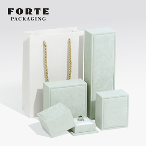 Caja de Regalo para Joyería con Logotipo Personalizado Forte Packaging, Caja de Empaque de Joyería de Cuero PU Verde de Alta Gama, Cajas de Joyería de Anillos de Moda de Lujo - Product Image 5