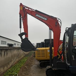 Excavadora Usada Japonesa de Buen Rendimiento Doosan DX60E DH60BC DH60-7 DX60-9C DX55 de 5.7 Toneladas con Motor Yanmar y Caja de Cambios en Venta y Disponible - Product Image 4
