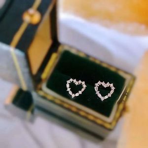 Xinfly 18k Solid Gold Heart Shape Stud <b>Earrings</b> 0.12ct Natural Diamond <b>Cute</b> Trendy Design for Girls' Wedding Party or Gift - Product Image 4