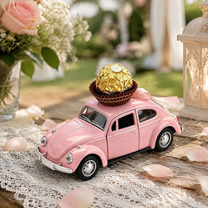 Modellino Auto d'Epoca Rosa 1:32 <span class=keywords><strong>con</strong></span> Logo Personalizzato per Souvenir di Matrimonio, Veicolo Retrò in Lega Pressofusa, Collezione per Adulti dai 14 Anni in Su OEM - Product Image 1