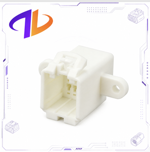 Conector macho de cobre de 8 pines, blanco, de 2.5mm, TE AMP .040 Multilock, sin sellar, para espejo retrovisor automotriz, compatible con 178455-1, de nailon. - Product Image 1