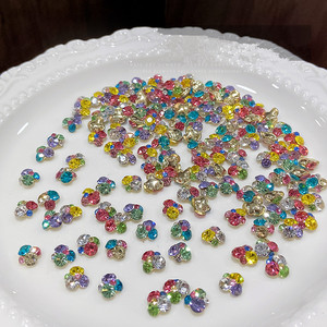 Nuevos y Lindos Cristales Brillantes 3D de Color Caramelo para Decoración de Uñas, con Base Puntiaguda, Accesorios para Uñas DIY - Product Image 3
