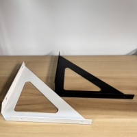 Support d'étagère flottante triangulaire robuste en fer, design creux, fixation murale, revêtement métallique en poudre, épaisseur 1,5 mm