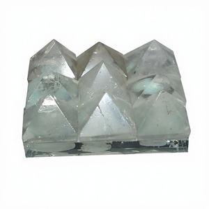 Placa de Carga Tallada y Grabada de Ágata Cristalina Lemuriana con 9 Pirámides para Feng Shui - Product Image 1