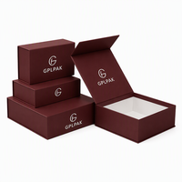 Boîte cadeau rigide de luxe personnalisée OEM ODM avec fermeture magnétique, boîte d'emballage en feuille d'or, boîte de présentation pliable pour bijoux, montres, parfums