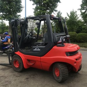 รถยกดีเซล Linde รุ่น FD30 มือสอง ราคาถูก น้ำหนักยก 3 ตัน นำเข้าจากญี่ปุ่น - Product Image 5