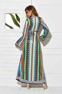 2020 Vestido de manga larga con cuello en V para mujer MAXI bohemio de talla grande Guangzhou Factory - Product Image 5