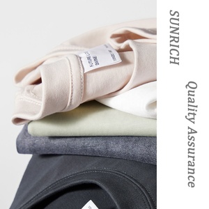 T-shirt da Uomo Taglie Forti di Lusso in 100% Cotone da 300gr, Maglietta Oversize Pesante di Alta Qualità con Ricamo Personalizzato - Product Image 2