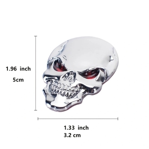 2 Pezzi Adesivi 3D per Auto a Forma di Teschio Pirata, Emblema Posteriore Decorativo per Auto - Product Image 2