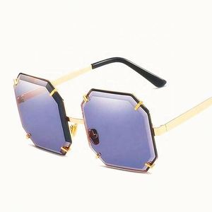 Gafas de Sol Cuadradas para Mujer, Modelo 2019, de Lujo, con Logotipo Personalizado, Estilo Vintage, Protección UV400, Forma Octogonal - Product Image 3