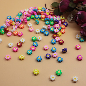 100 perles en céramique souple de chrysanthème, blanches et de couleurs mélangées aléatoires - Product Image 4