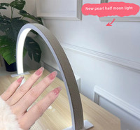 Nouveauté Arc de beauté en métal pour cils Lampe de table à LED Anneau de bureau Diamants Lumières demi-lune avec cils Accessoire de table pour ongles