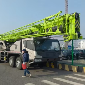 Nouvelle grue sur camion chinoise de 50 tonnes ZTC500A de 61 m à vendre avec pièces de rechange - Product Image 1