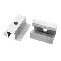 Machine de fabrication de pinces intermédiaires solaires, pinces d'extrémité, pinces pour toiture en tuiles d'acier colorées, clip de fixation coupe-vent
