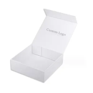 große weiße faltbare flache luxuriöse geöffnete geschenkverpackungsbox mit magnetischem deckel