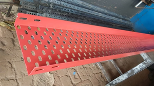 Bandeja Portacables Perforada con Recubrimiento en Polvo, Construcción de Acero Resistente, Acabado Anticorrosión para un Soporte de Cables Confiable - Product Image 3