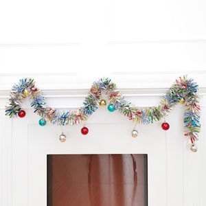 Set di Decorazioni Natalizie con Striscia Luminosa, Palline di Natale per Pareti, Porte, Scale, Decorazioni per Capodanno e Matrimoni - Product Image 3