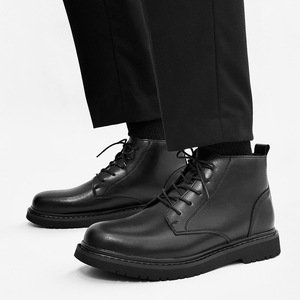 Botas de Cuero Genuino Minimalistas 2026 con Punta Redonda y Caña Alta, Botas de Tobillo Negras Formales de Negocios para Hombre - Product Image 1