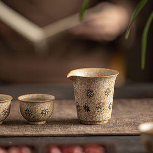 ชุดน้ำชาพอร์ซเลนสไตล์จีนเคลือบเงาแบบ Ru Kiln รูปทรงกระบอก สำหรับดื่มน้ำชายามบ่าย - Product Image 1