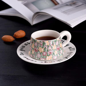 من المصنع مباشرة كوب قهوة من السيراميك والشعيرات بتصميم زهور متميزة مع طبق كوب ماء رخيص السعر - Product Image 6