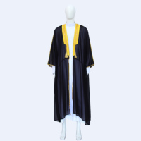 Nouvelle Collection 2026 : Qamis Homme Style Bisht avec Broderie Dorée et Pompons – Robe Arabe, Vêtement Islamique, Manteau Saoudien pour Ramadan et Aïd