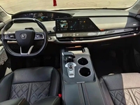 Vente de voiture automatique Changan UNI-K d'occasion 4x4 Turbo Cuir SUV 2021-2025 Volant à gauche Toit ouvrant panoramique R16 – Paiement PayPal accepté
