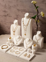 Présentoir à bijoux blanc en plâtre style onyx, support de collier, plateau pour boucles d'oreilles et bagues, présentoir d'accessoires, accessoire de photographie