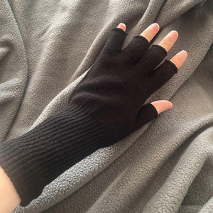 قفازات طويلة سوداء بدون أصابع للرجال والنساء قفاز دافئ في الهواء الطلق ملحقات ركوب الدراجات قفازات عمل مرنة - Product Image 4