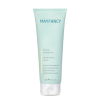 Échantillon gratuit faible en quantité minimale de commande blanchissant crémeux exfoliant nettoyant visage lotion pour le corps unisexe adultes crème éclaircissante pour la peau noire