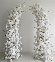 Décoration d'événements en gros : Arche de mariage et toile de fond en fleurs artificielles en soie réalistes