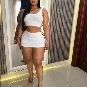 Huili Các Nhà Sản Xuất Biểu Tượng Tùy Chỉnh Gân Loungewear Spaghetti Dây Đeo Crop Top & Mini Áo Sơ Mi Hai Mảnh Bông Của Phụ Nữ Mùa Hè Thiết Lập - Product Image 4