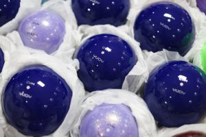 Ballons de gymnastique rythmique en caoutchouc YIJOY les plus vendus en 15 cm, 17 cm et 18,5 cm, adaptés à l'entraînement et aux compétitions. - Product Image 2